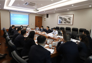 貴州省地方金融監(jiān)督管理局黨組成員、副局長(zhǎng)郭盛一行到貴州陽光產(chǎn)權(quán)、貴州環(huán)交所調(diào)研座談并宣講貴州省第十三次黨代會(huì)精神