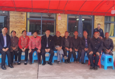 敬老愛老  共享小康——貴州陽光產(chǎn)權(quán)交易所開展志愿服務活動