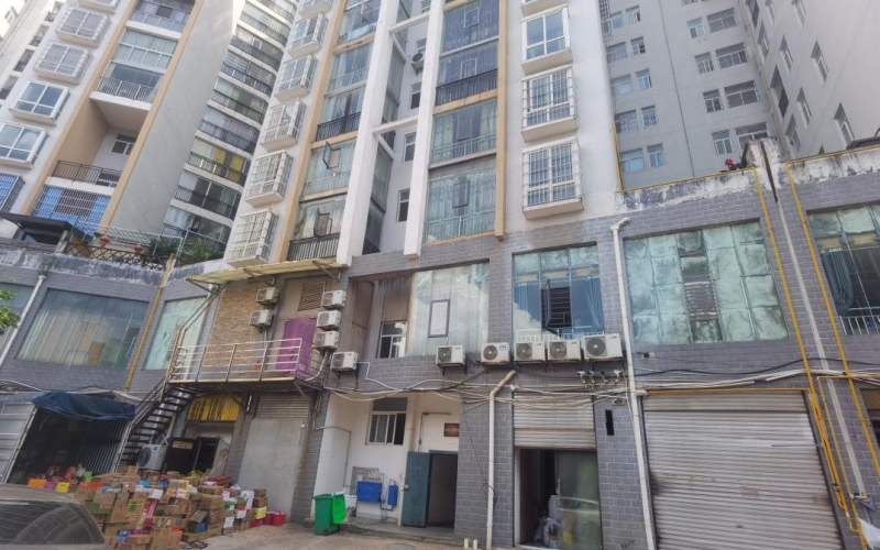 貴州省機關事務管理局國有資產管理服務中心安順市平壩區(qū)夏云鎮(zhèn)紫金名門4幢4單元9層1號房屋招租